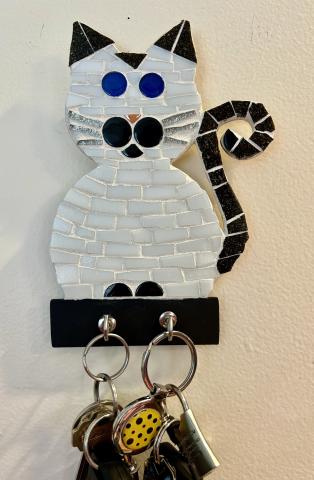 cat mosaic key holder