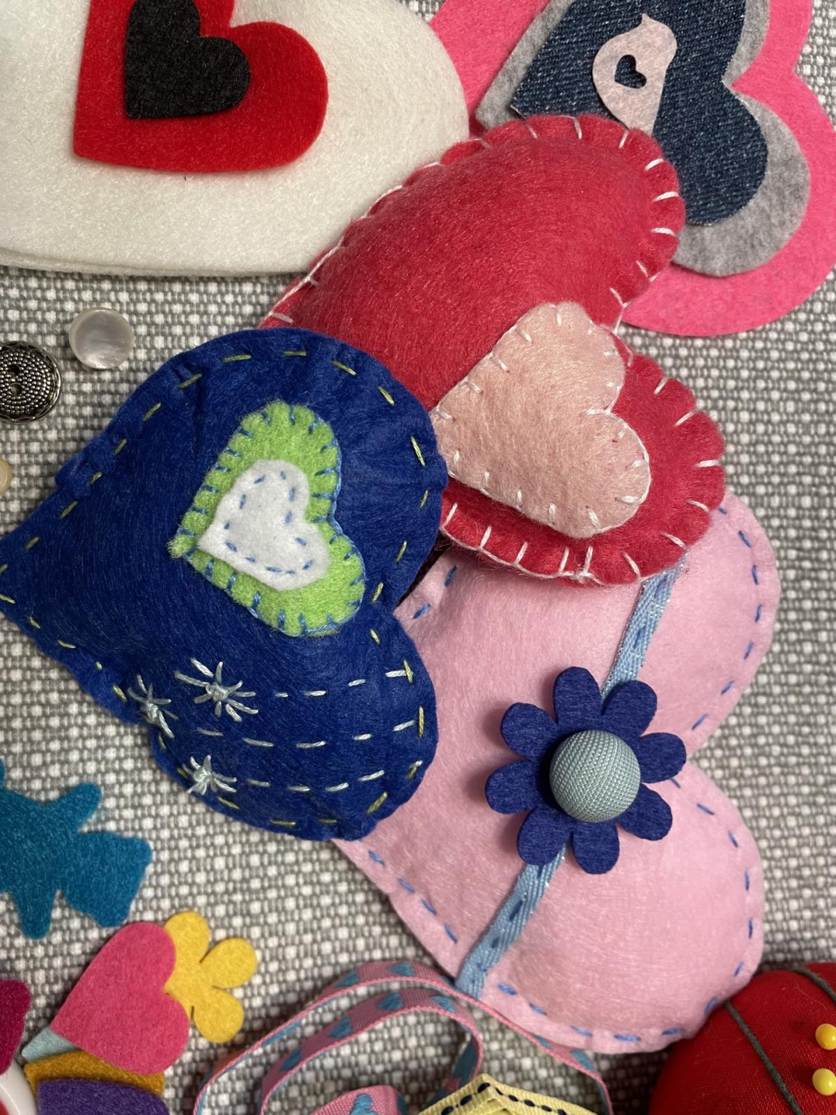 Felt Hearts